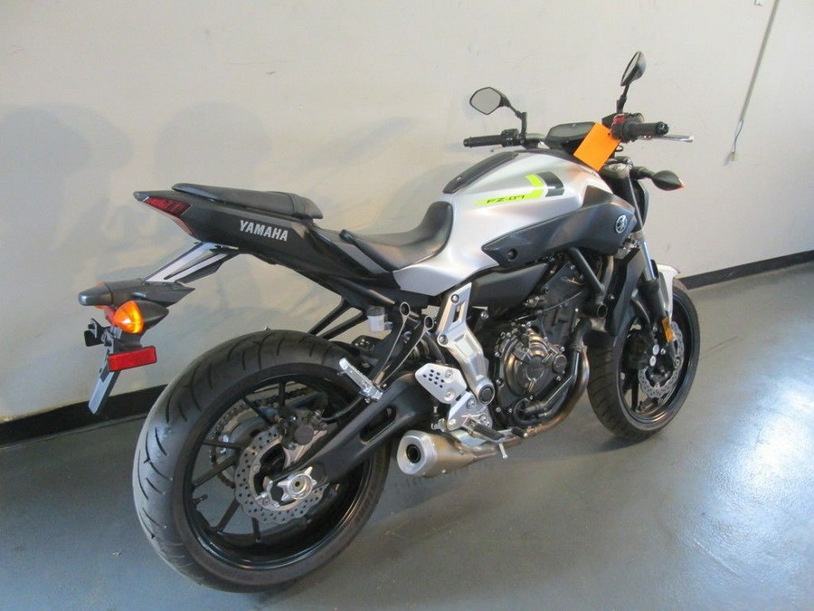 2017 Yamaha FZ-07