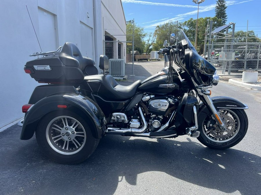 2021 Harley-Davidson® FLHTCUTG - Tri Glide® Ultra