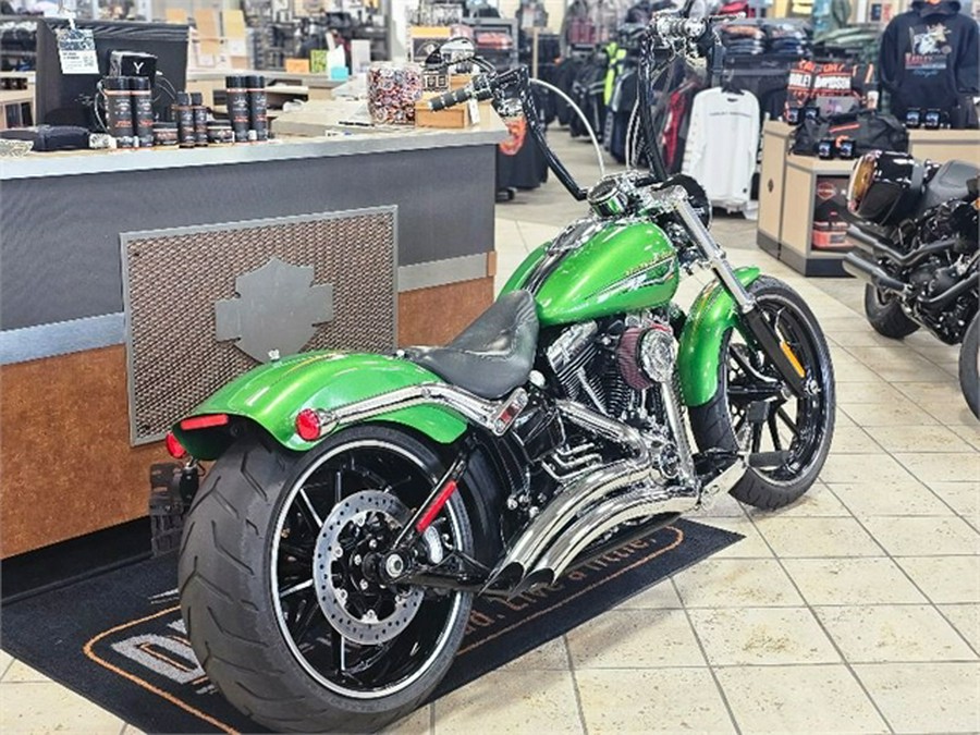 2015 Harley-Davidson Softail Breakout