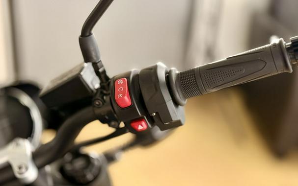 2026 Triumph Trident 660 Triple Tribute