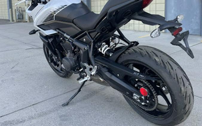 2024 Triumph Tiger Sport 660 Snowdonia WhiteJet Black