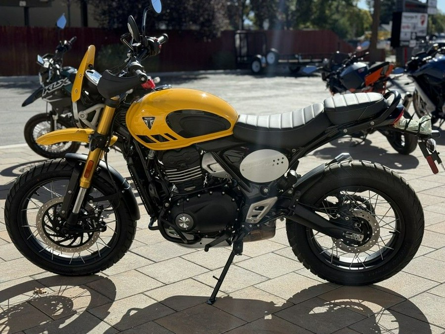 2026 Triumph Scrambler 400 XC Racing Yellow