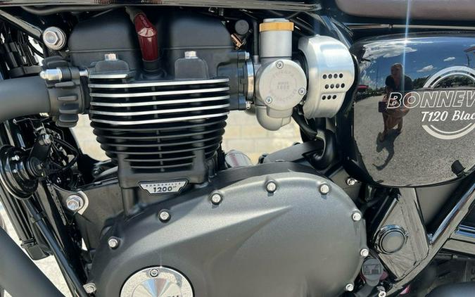 2026 Triumph Bonneville T120 Black Jet black