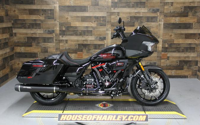 2024 Harley-Davidson CVO™ Road Glide® ST Raven Metallic