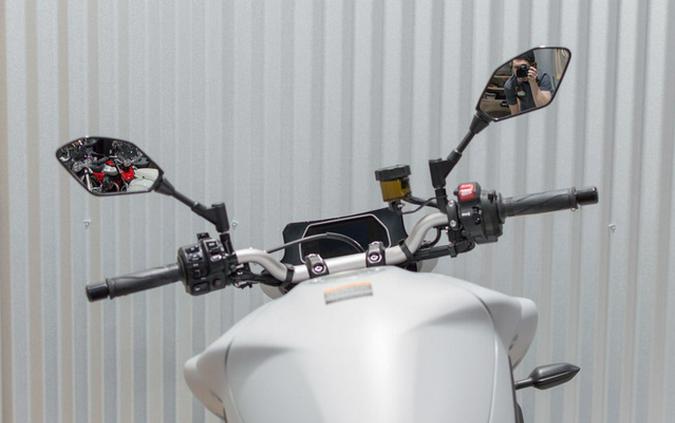 2025 Yamaha MT 10