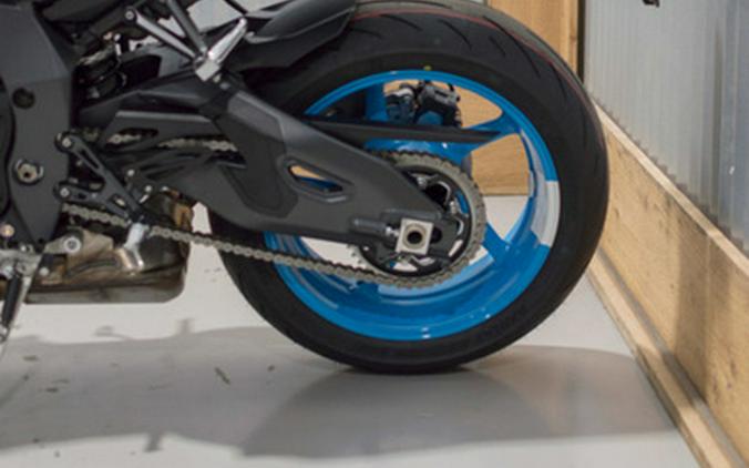 2025 Yamaha MT 10