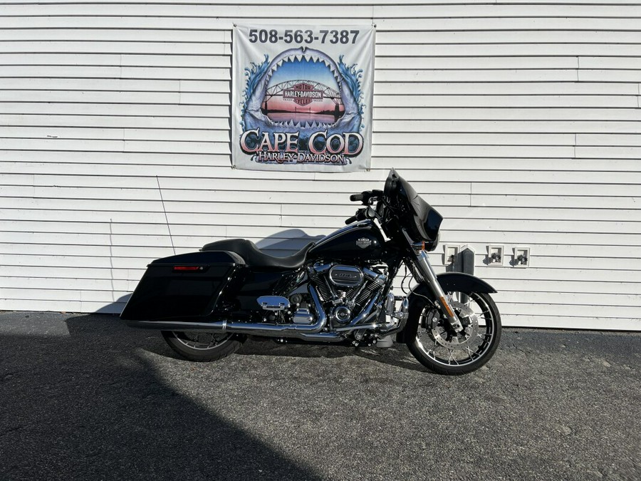 2023 Harley-Davidson® Street Glide® Special Vivid Black