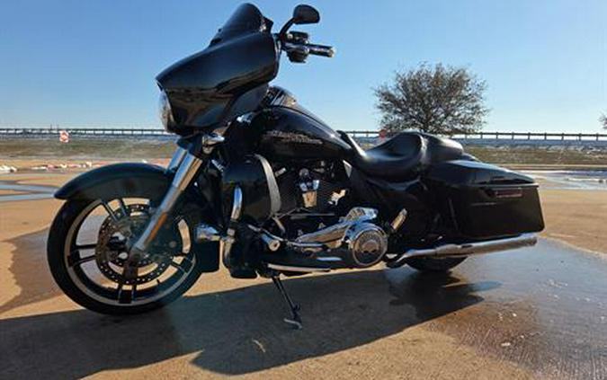 2017 Harley-Davidson Street Glide® Special