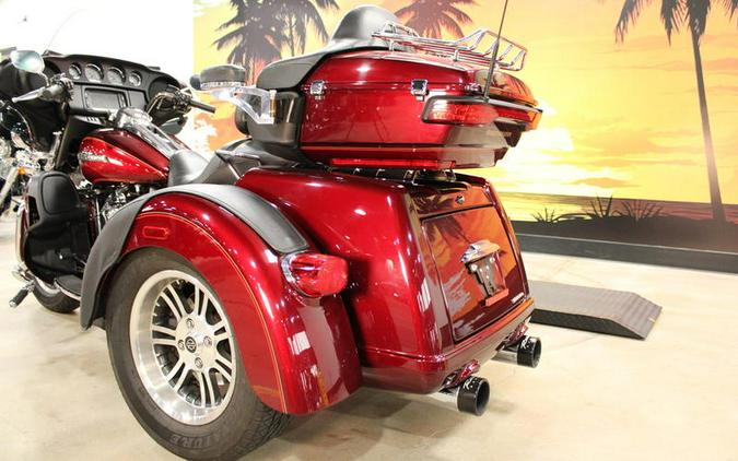 2017 Harley-Davidson® FLHTCUTG - Tri Glide® Ultra