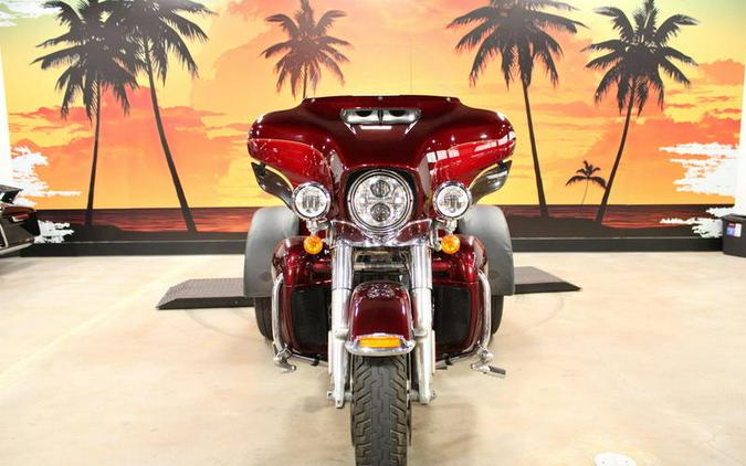 2017 Harley-Davidson® FLHTCUTG - Tri Glide® Ultra