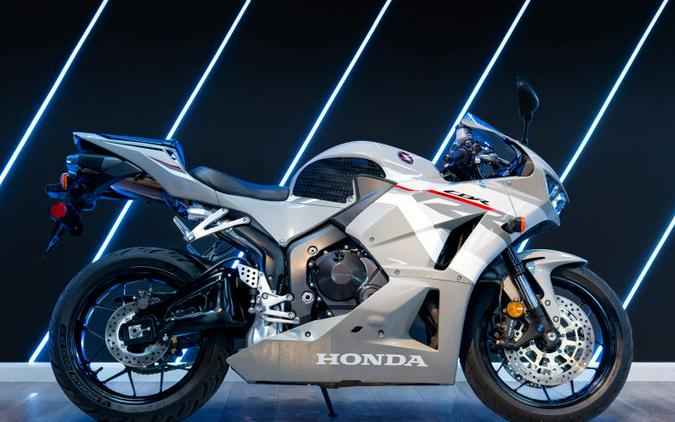 2026 HONDA CBR 600 RR