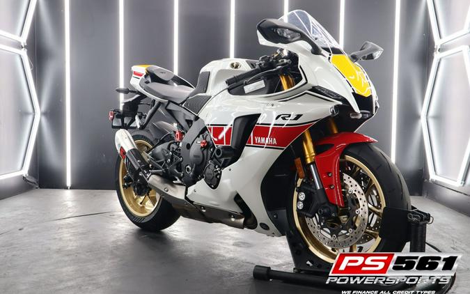 2022 Yamaha Motor Corp., USA YZF-R1 World GP 60th Anniversary Edition