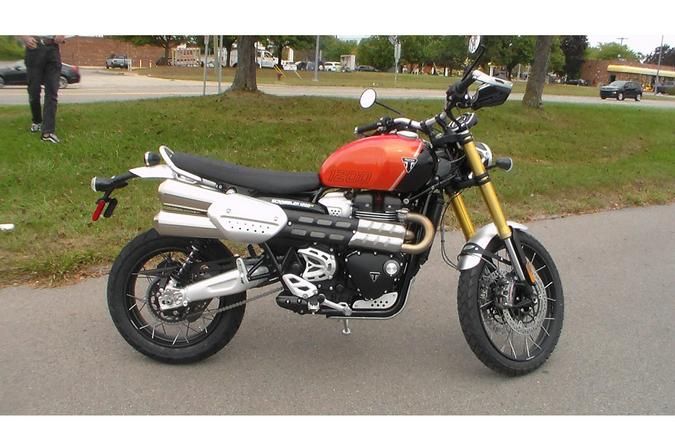 2025 Triumph Scrambler 1200 XE