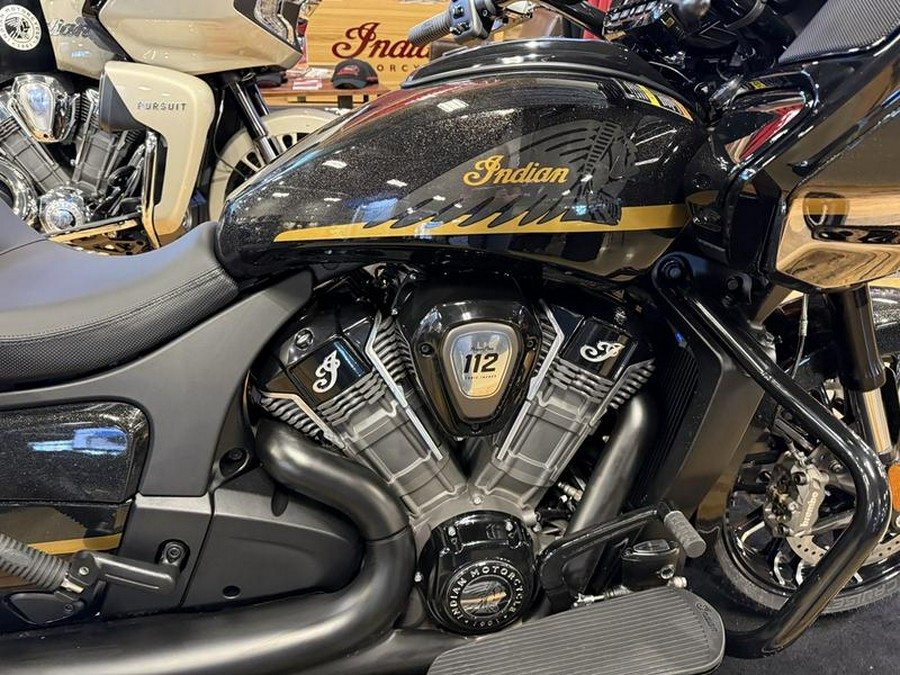 2026 Indian Motorcycle® Challenger® Dark Horse® 112 w/PowerBand Audio Black Crystal w/Black Metalli