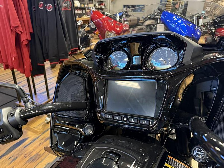 2026 Indian Motorcycle® Challenger® Dark Horse® 112 w/PowerBand Audio Black Crystal w/Black Metalli