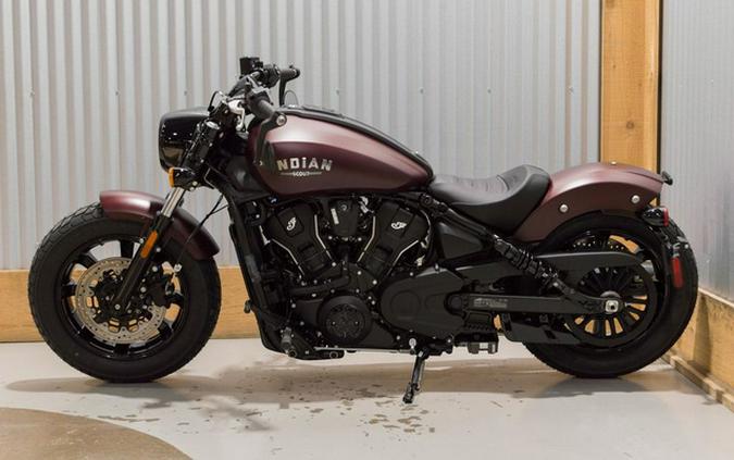 2026 Indian Scout Bobber Maroon Metallic Smoke