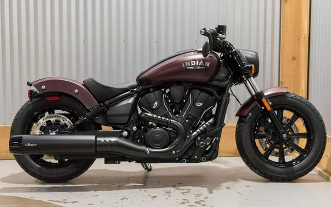 2026 Indian Scout Bobber Maroon Metallic Smoke