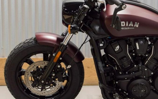 2026 Indian Scout Bobber Maroon Metallic Smoke