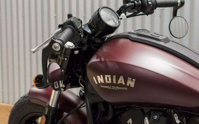 2026 Indian Scout Bobber Maroon Metallic Smoke