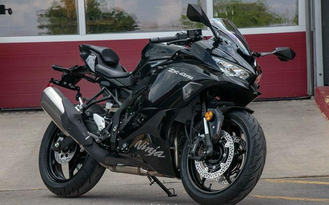 2024 Kawasaki Ninja® ZX™-4RR ABS