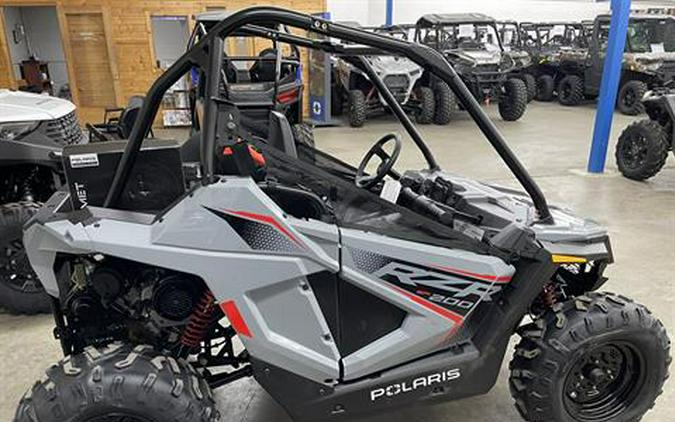 2024 Polaris RZR 200 EFI