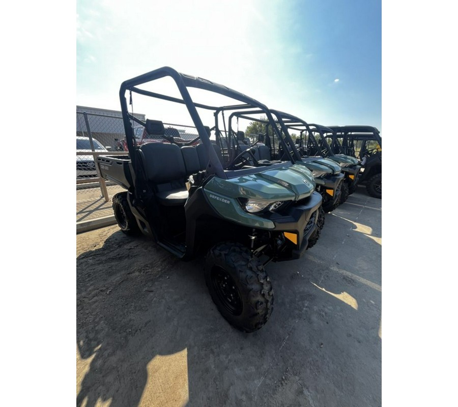 2025 Can-Am Defender HD7
