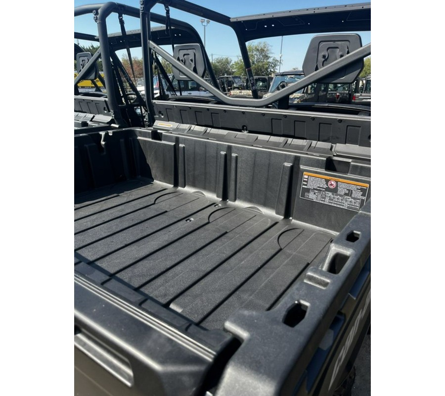 2025 Can-Am Defender HD7