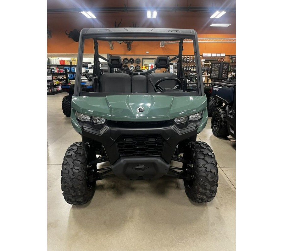 2025 Can-Am Defender HD7