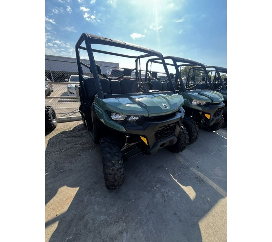 2025 Can-Am Defender HD7