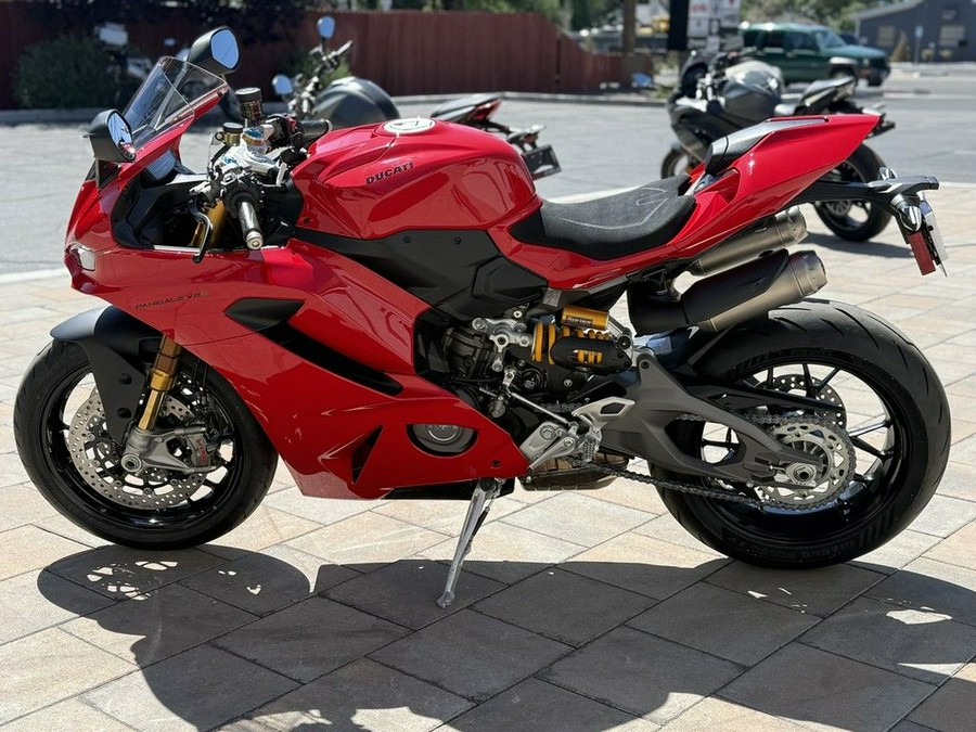 2026 Ducati Panigale V2