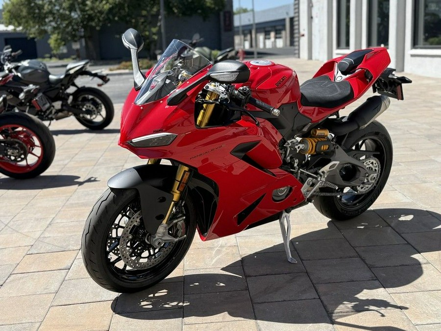 2026 Ducati Panigale V2