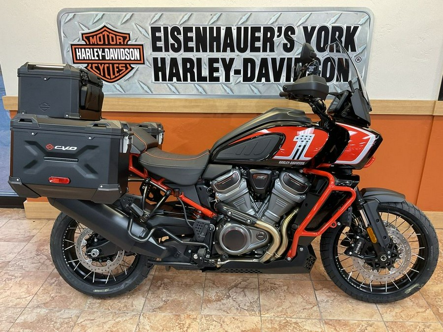 2024 Harley-Davidson® RA1250SE - CVO™ Pan America®