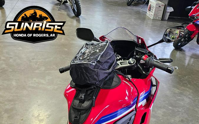 2025 Honda CBR500R ABS