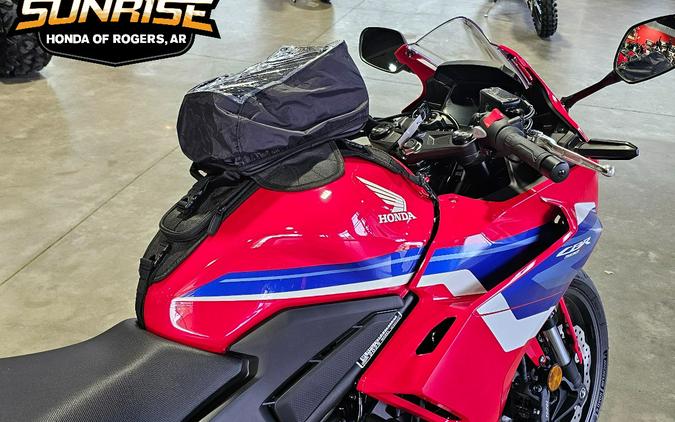 2025 Honda CBR500R ABS
