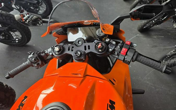 2026 KTM RC 990 R