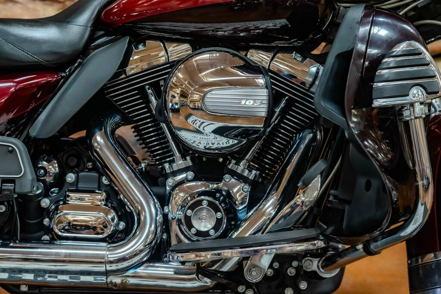 2014 Harley-Davidson Electra Glide Ultra Limited Grand American Touring FLHTK