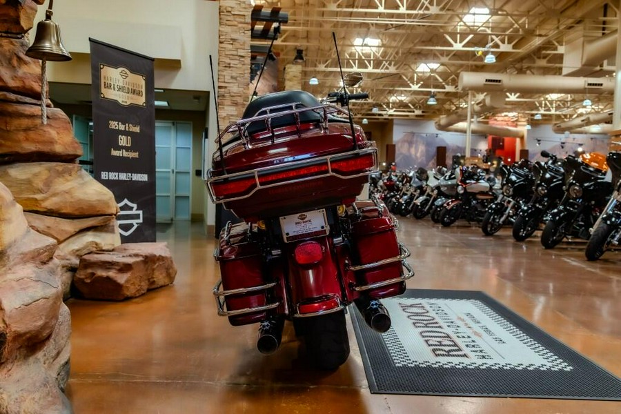 2014 Harley-Davidson Electra Glide Ultra Limited Grand American Touring FLHTK
