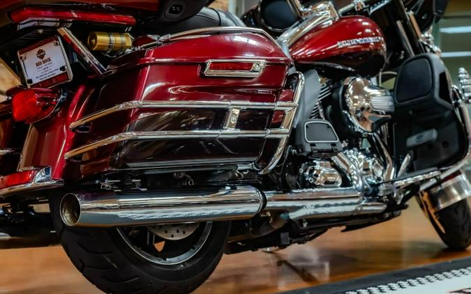 2014 Harley-Davidson Electra Glide Ultra Limited Grand American Touring FLHTK