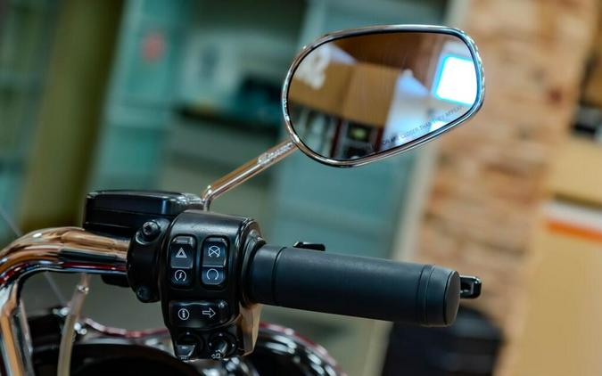2014 Harley-Davidson Electra Glide Ultra Limited Grand American Touring FLHTK