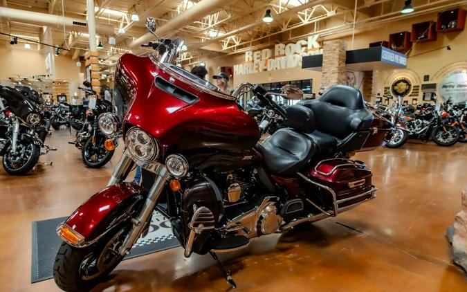 2014 Harley-Davidson Electra Glide Ultra Limited Grand American Touring FLHTK