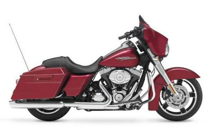 2023 Harley-Davidson® CVO™ Street Glide® Dark Platinum w/ Pinstripe
