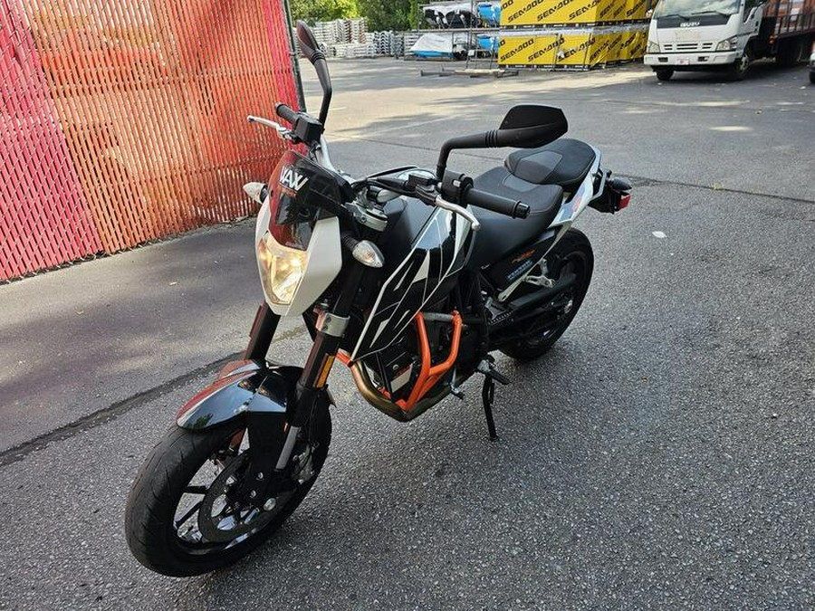 2018 KTM 690 Duke