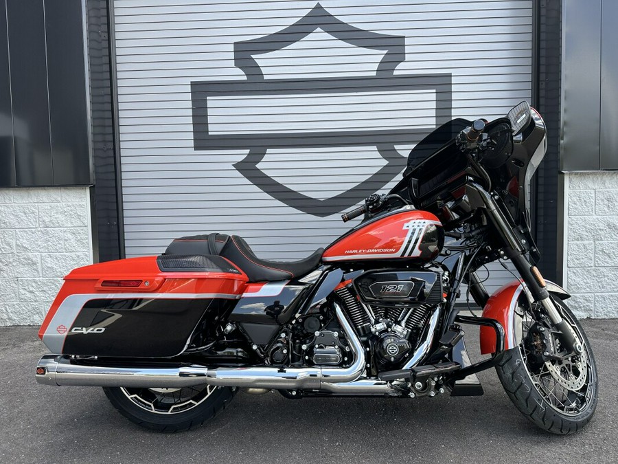 2024 Harley-Davidson CVO™ Street Glide®