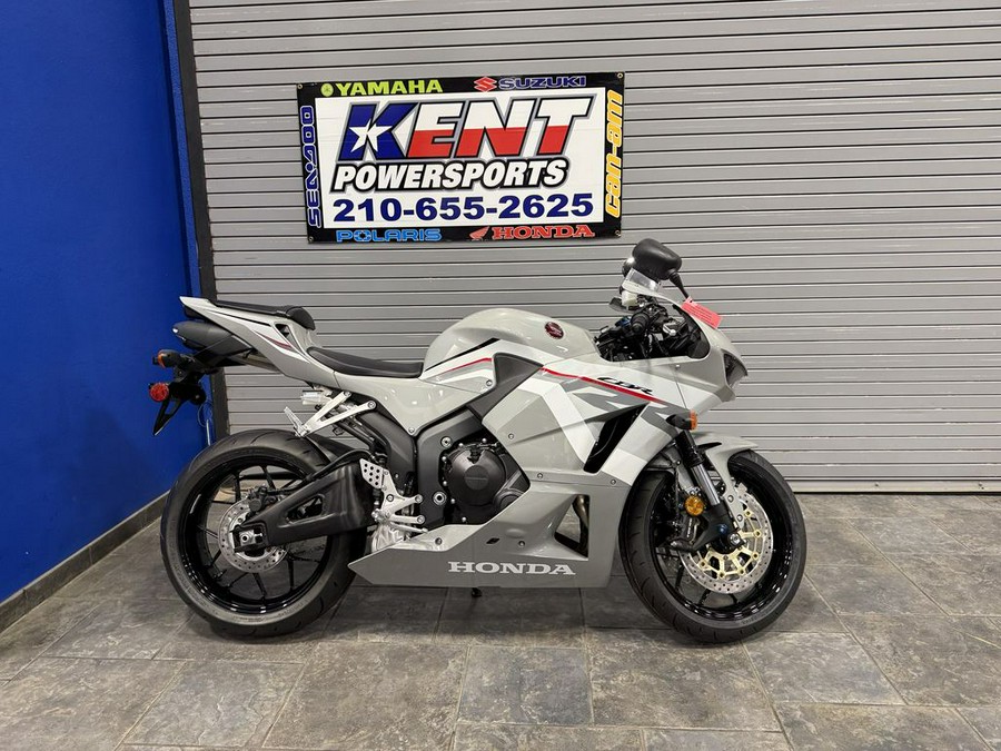 2026 Honda CBR600RR Base