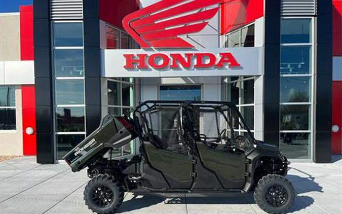 2024 Honda Pioneer 1000-6 Deluxe Crew