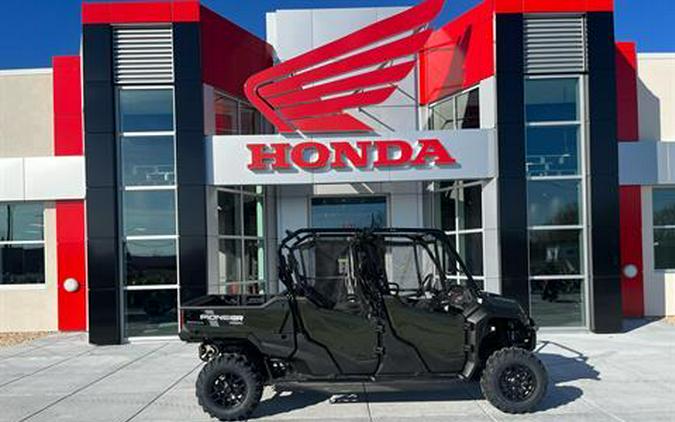 2024 Honda Pioneer 1000-6 Deluxe Crew