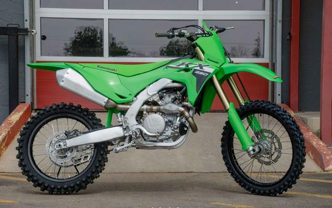 2024 Kawasaki KX450 First Look [9 Fast Facts, Specs, Photos]