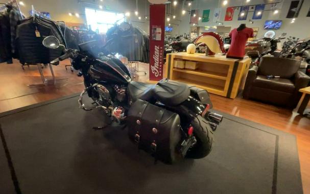 2023 Indian Motorcycle® Super Chief® Limited Black Metallic