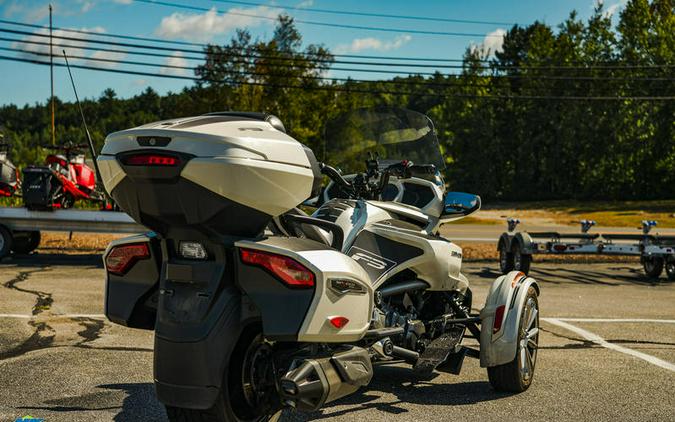 2017 Can-Am® Spyder® F3 Limited 6-Speed Semi-Automatic (SE6)