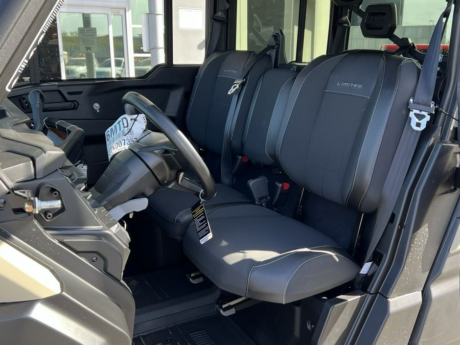 2026 Can-Am® Defender MAX Limited HD11 Desert Tan & Carbon Black